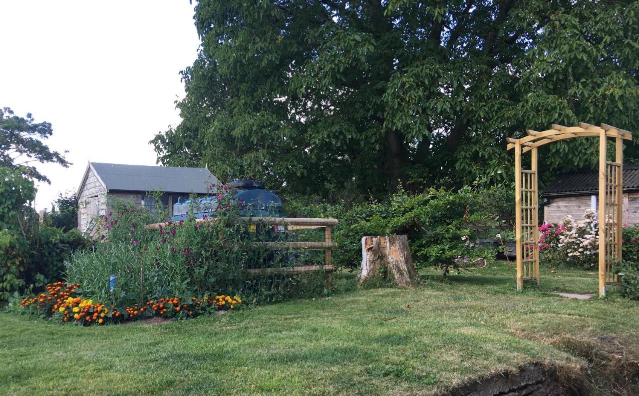 Grove Farm B&B Leominster Exteriör bild